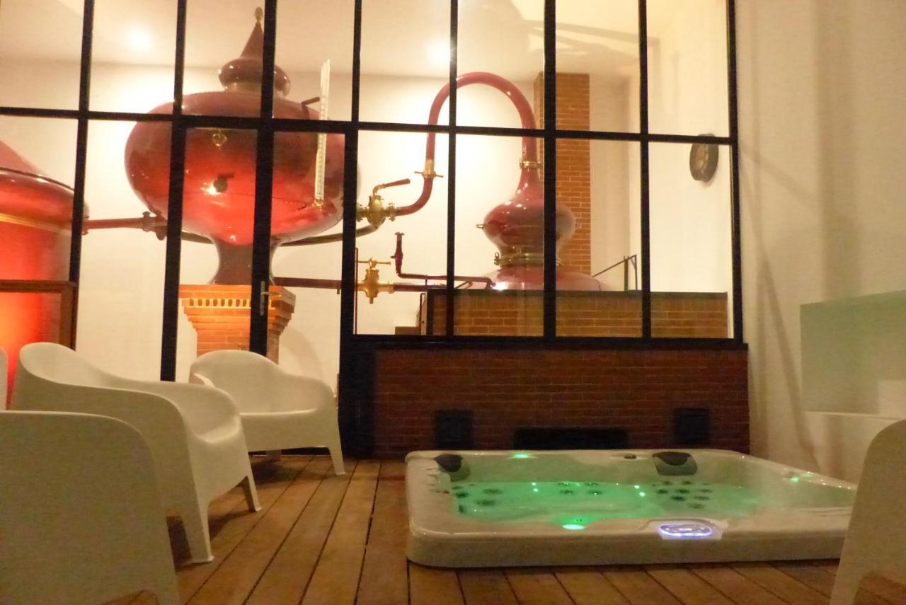 L'Alambic De L'Estuaire Bed and Breakfast Saint-Fort-sur-Gironde Buitenkant foto